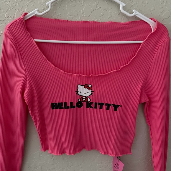 Hello Kitty Pink Ribbed Crop Top - Picture 5 of 5